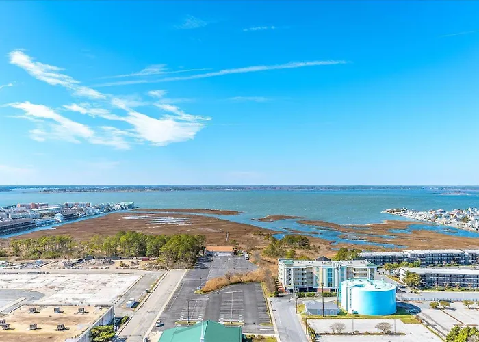 Private Oceanfront Balcony At 2 Bedroom Century I Condo! *